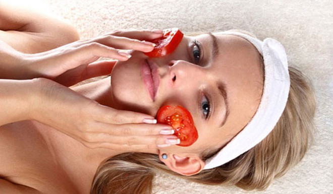 Mặt nạ cà chua sử dụng hữu hiệu cho làn da sạm nám